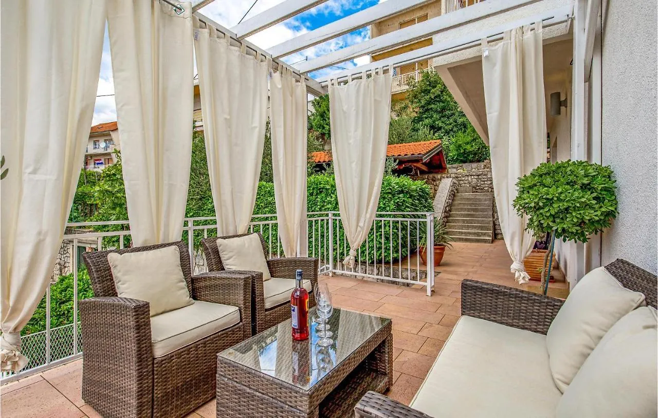 1 Bedroom Stunning Apartment In Rijeka 0*,