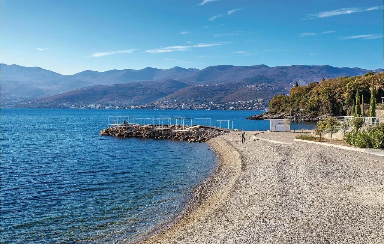 1 Bedroom Stunning Apartment In Rijeka