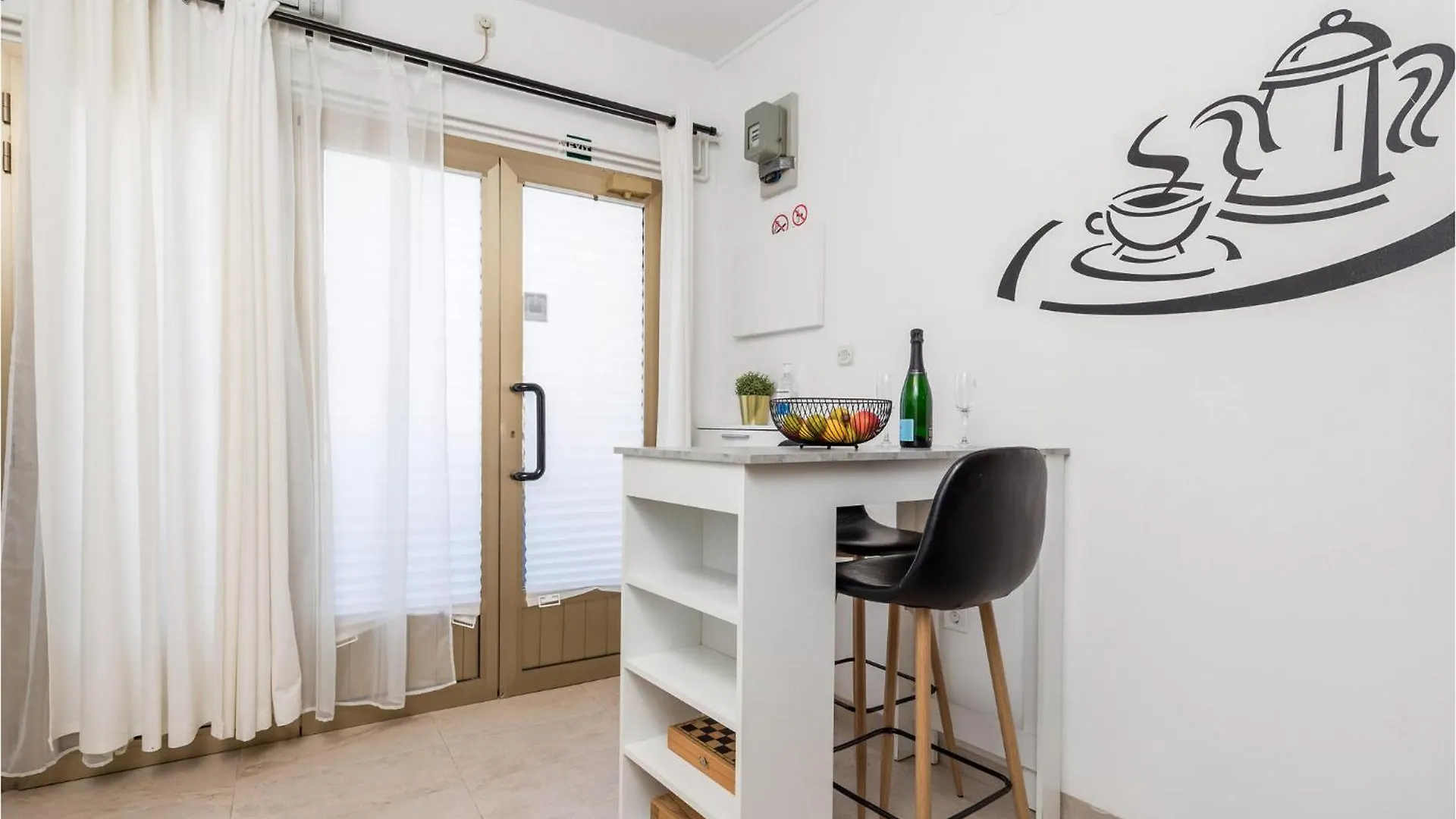 1 Bedroom Stunning Apartment In Rijeka